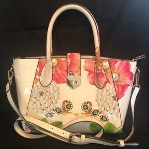 White Little Luxuries Floral Bag